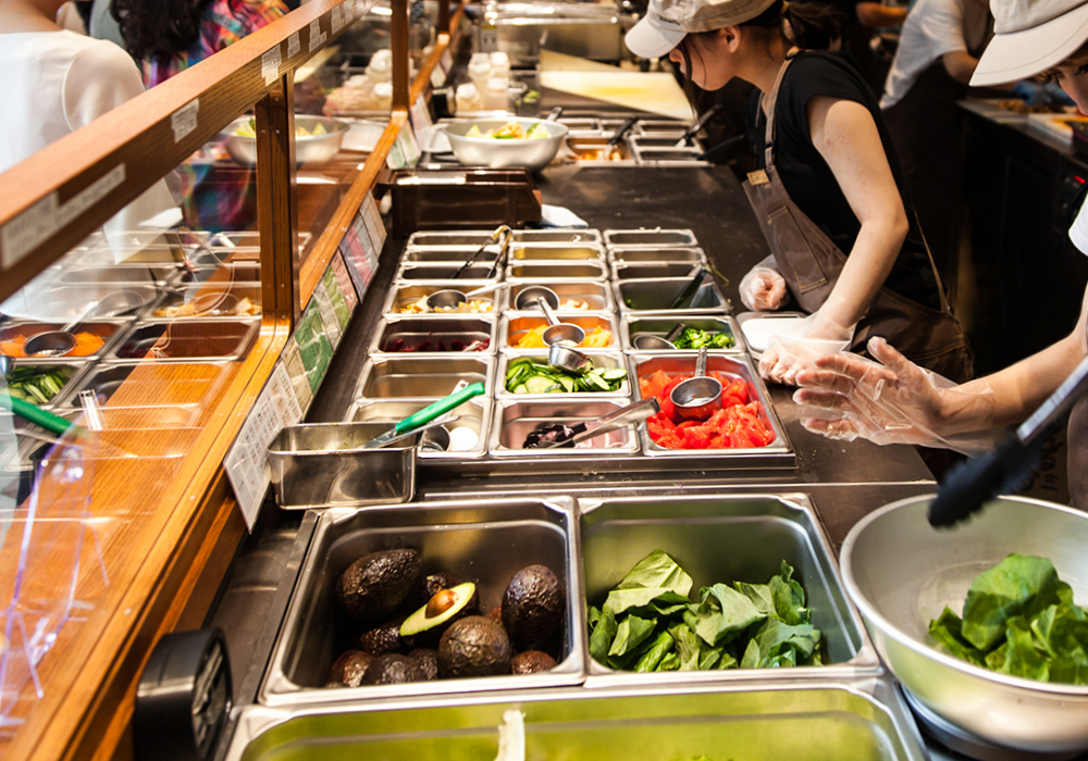 Our goal is simple. To make you feel good about what you eat.：我々のゴールはシンプルです。 「食べたことで気分が良くなるような思いをみなさまにして頂くこと」